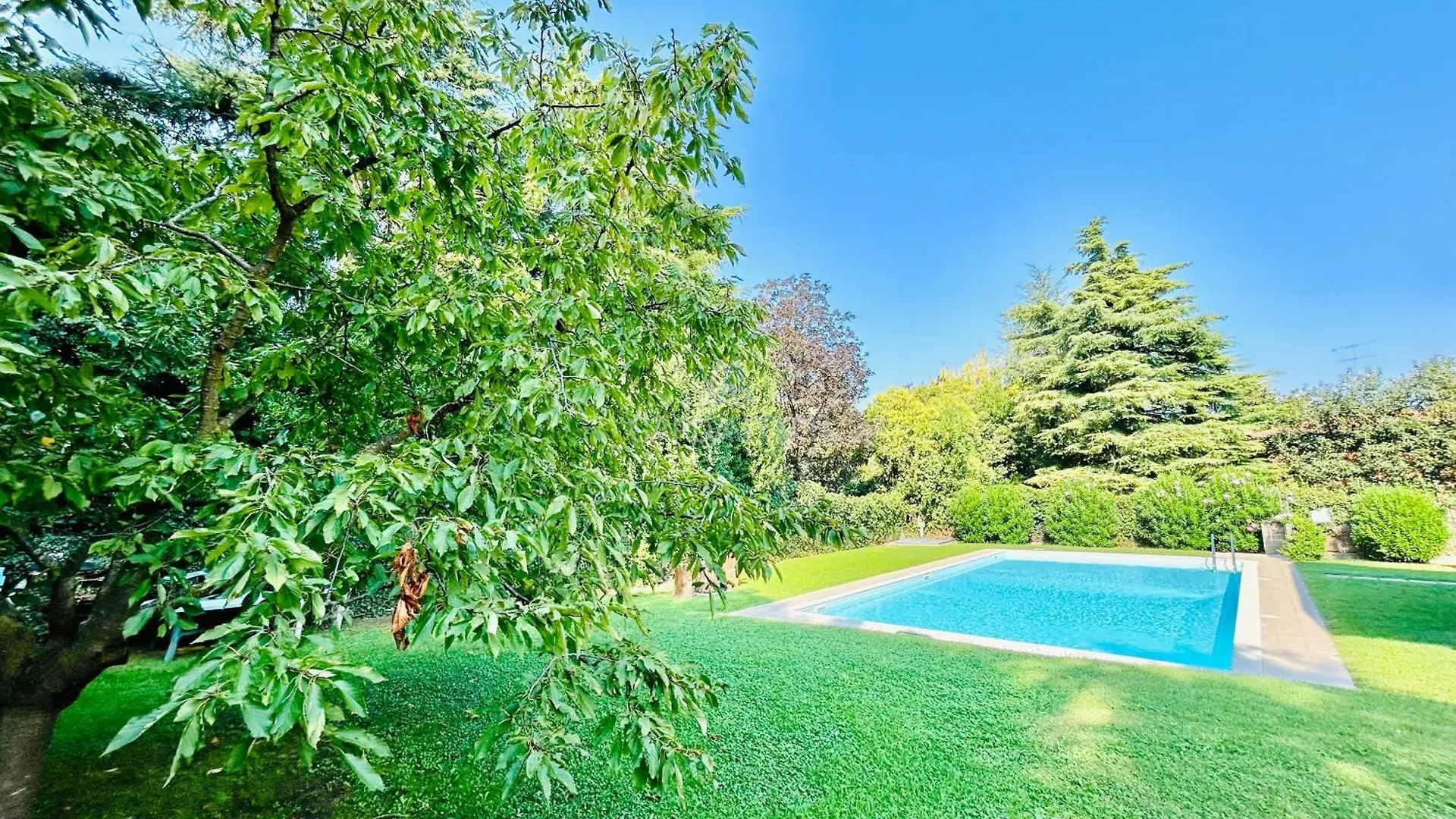 Apartament Hercules Apt - Piscina - Vicino Al Centro Sportivo Desenzano del Garda